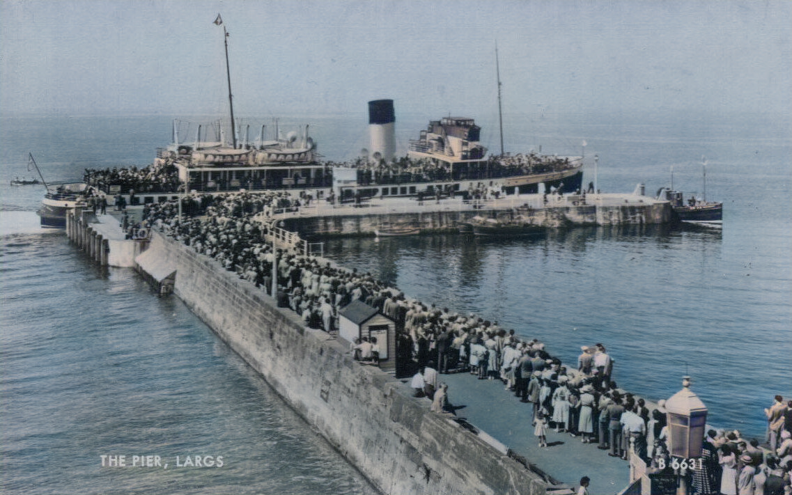 1930s steamer at the pier in Largs